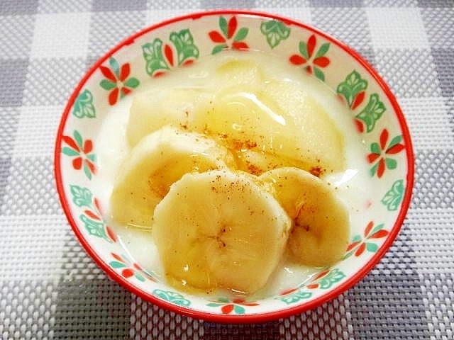 バナナと梨のヨーグルト