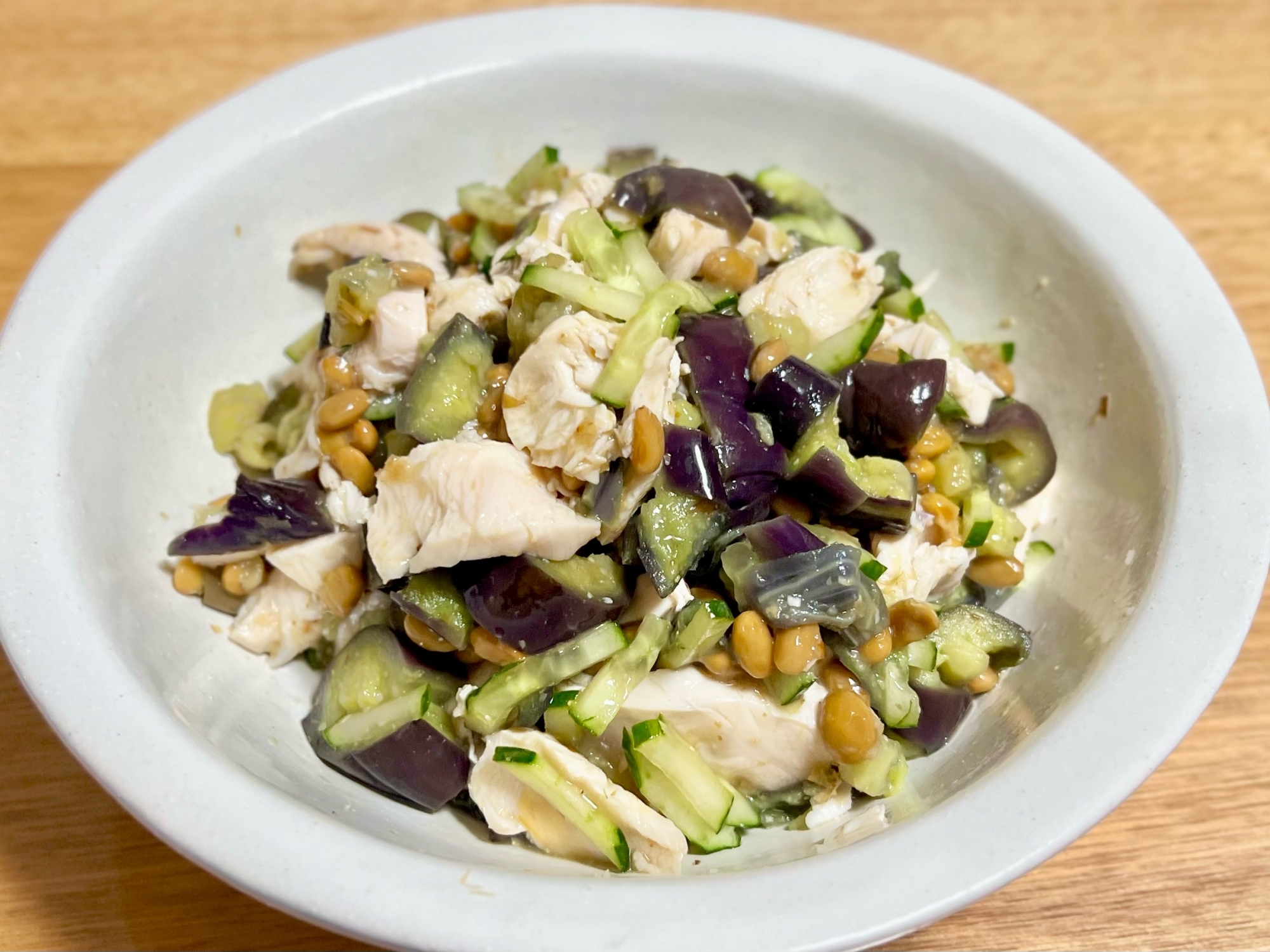 鶏ささみとナスの納豆和え