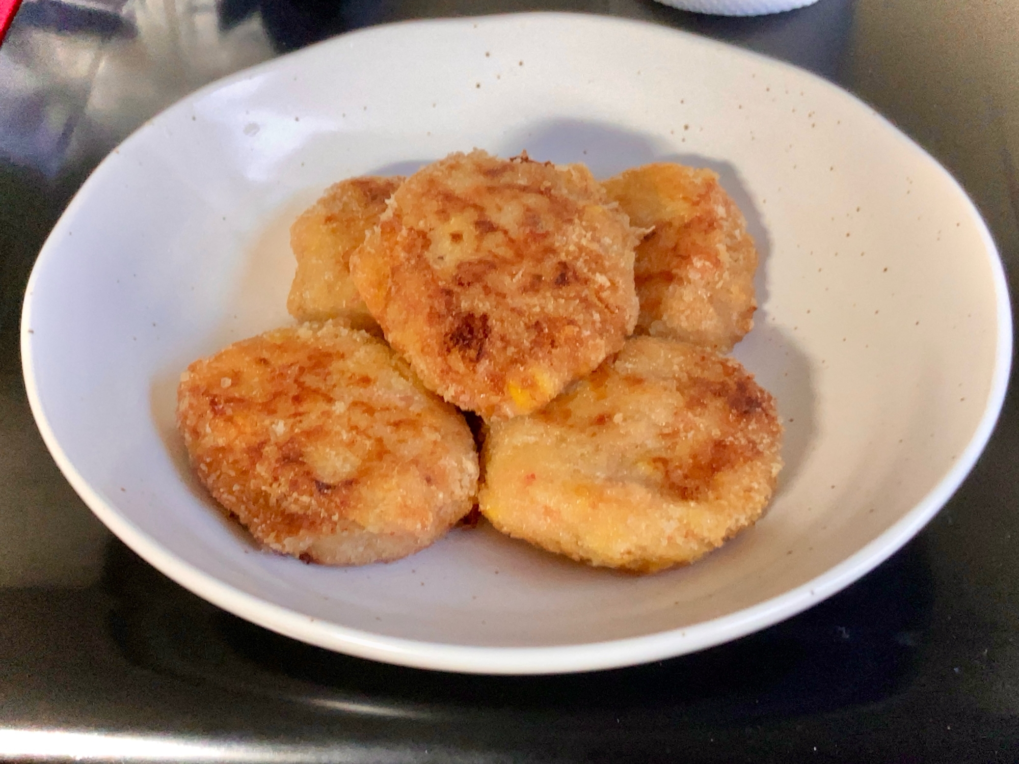 残り物のシチューで『海鮮クリームコロッケ』