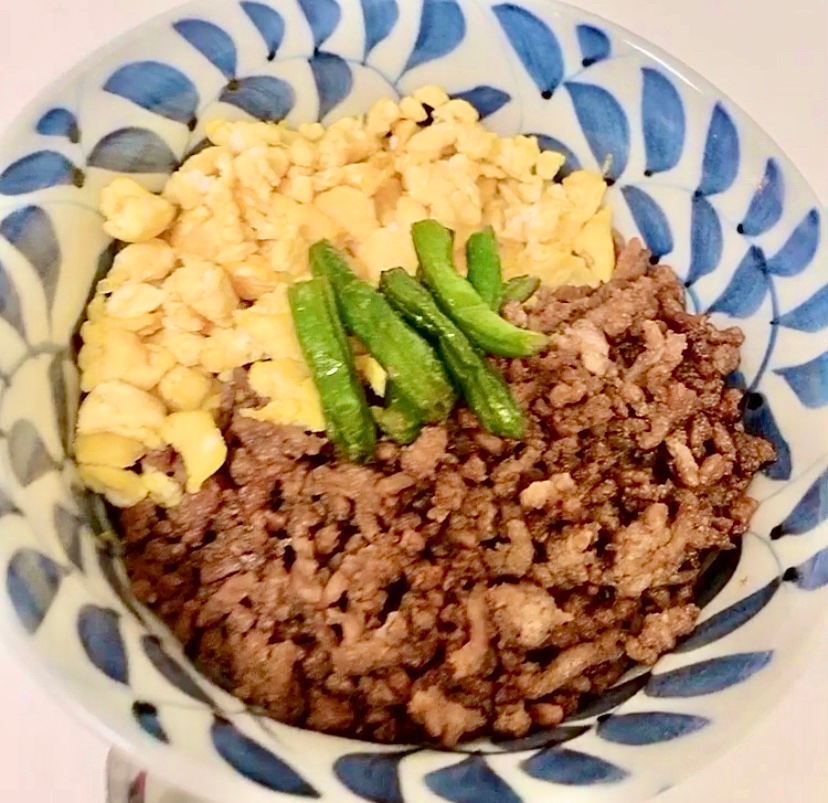 ☆失敗なし！パッパッとそぼろ丼☆