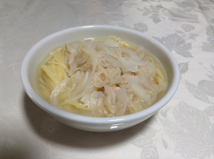 いい感じのお皿がなくてラーメンみたいになってしまいました（笑）
でも美味しく頂きました。ご馳走様でした。