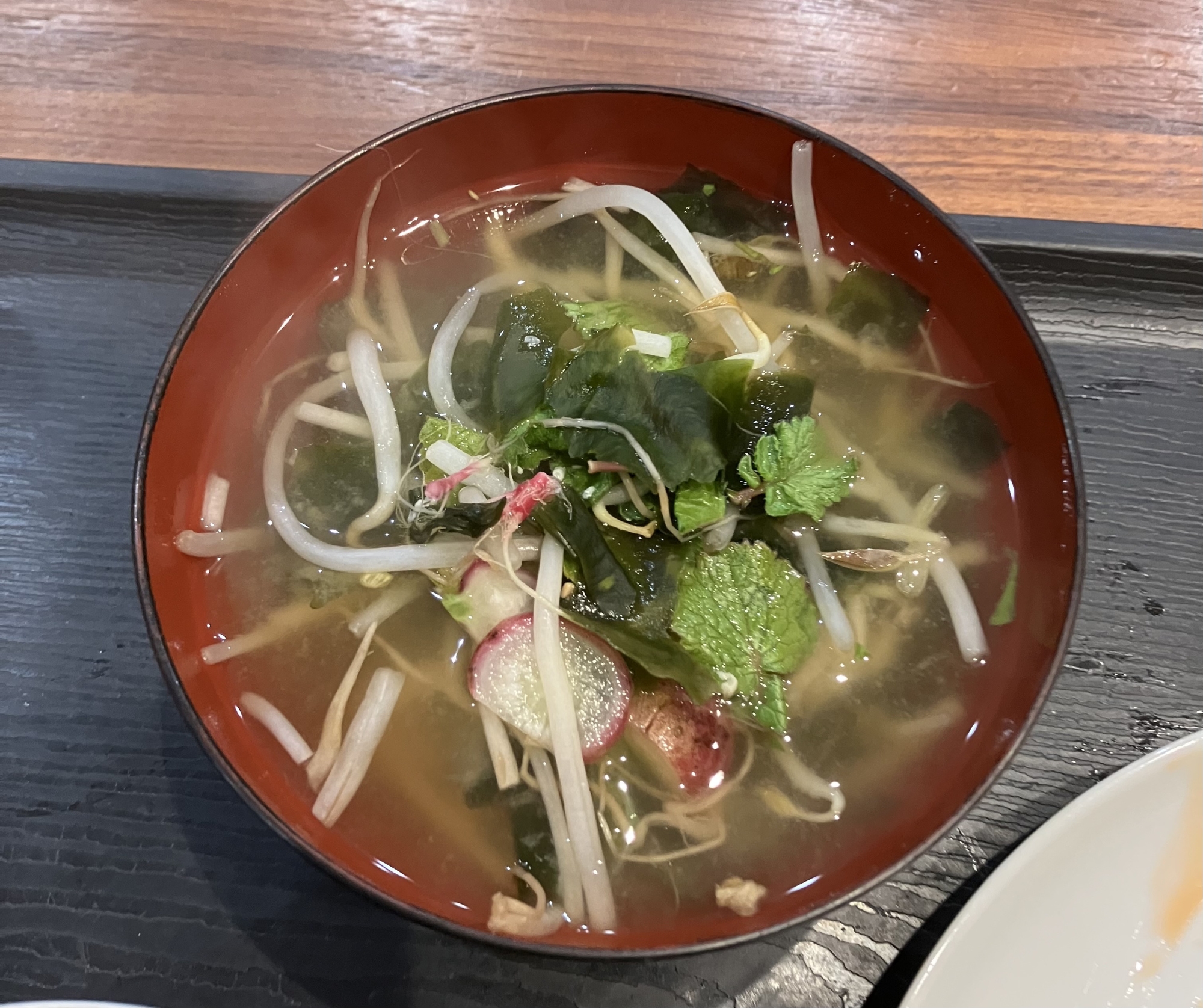 ラディッシュ入りの味噌汁