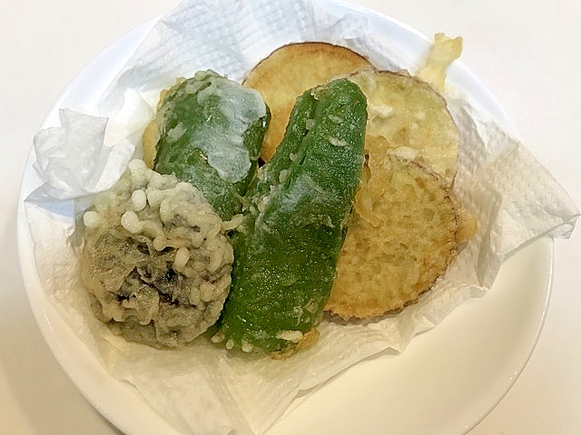 カリカリサクサク☆薩摩芋とピーマンと椎茸の天ぷら