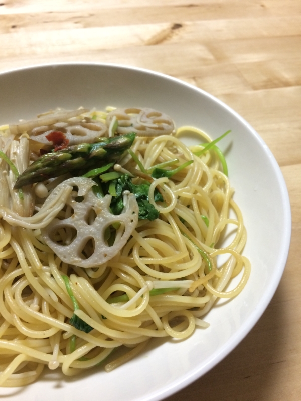 夕食にあっさり♪しょうゆ香る和風パスタ