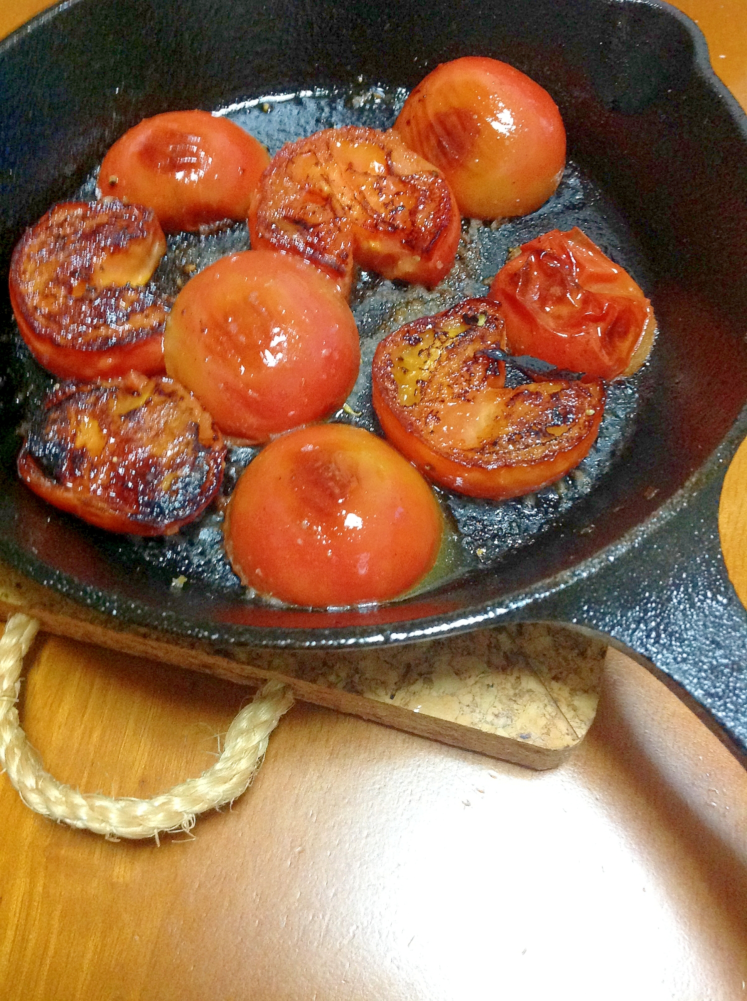 トマトオリーブオイル焼き