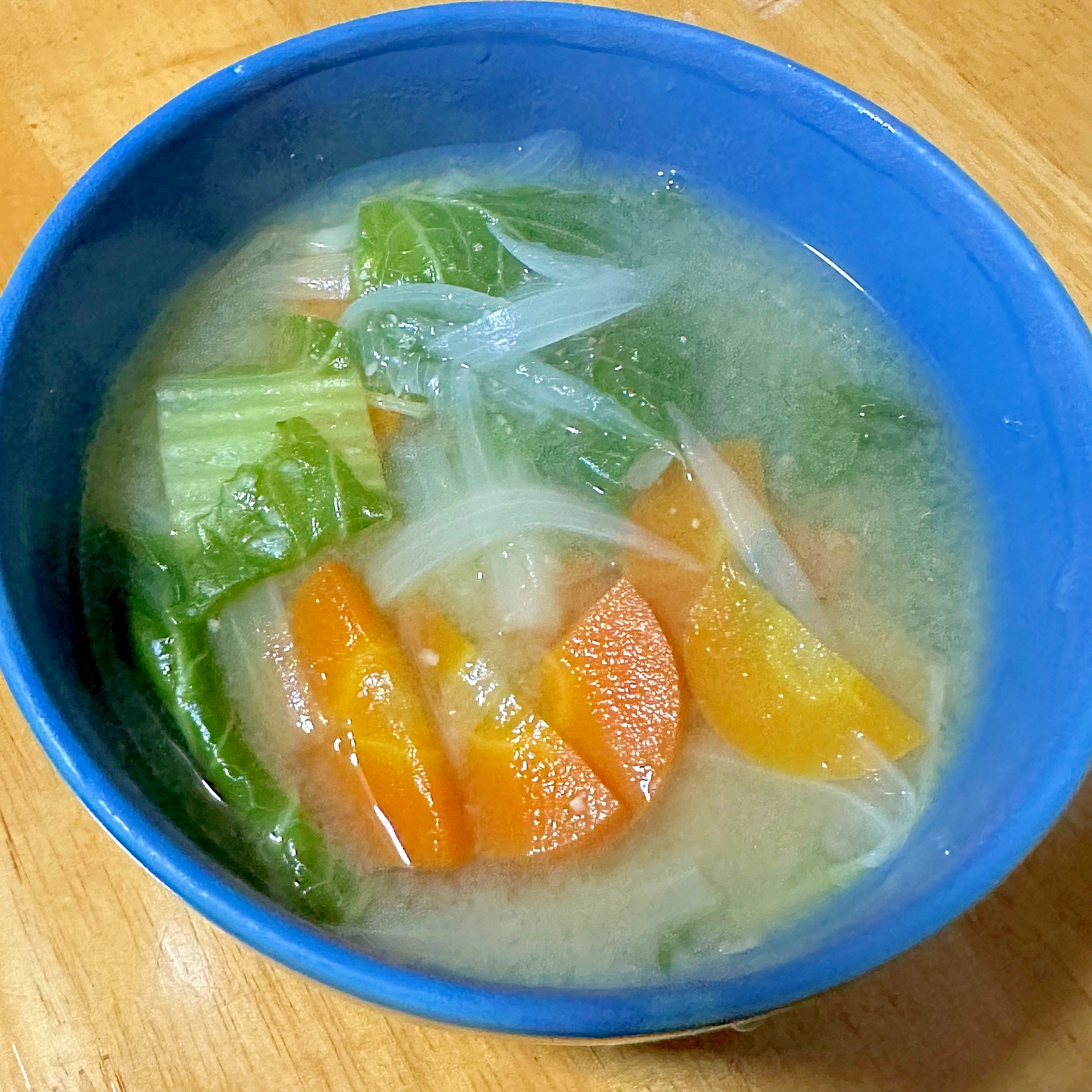 白菜とにんじんの味噌汁˖*⚘ ⚮̈‪