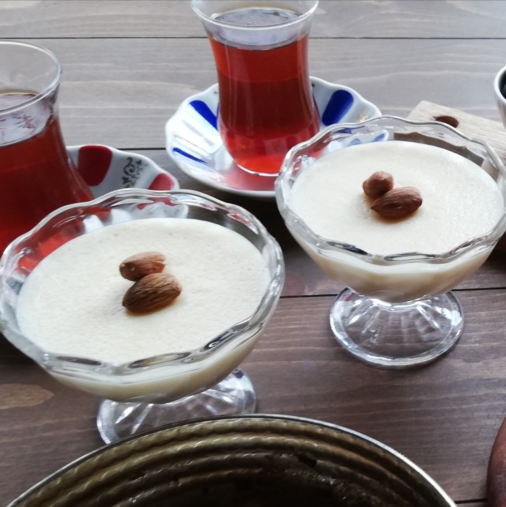 トルコのお菓子★ケシキュル～アーモンドミルクプリン