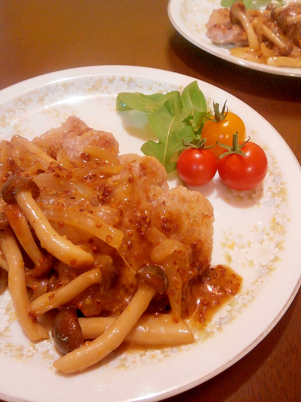 豚ひれ肉とシメジのソテー マスタードソースで レシピ 作り方 By はちわれ413 楽天レシピ 豚ひれ肉とシメジのソテー マスタードソースで レシピ 作り方 By はちわれ413 楽天レシピ