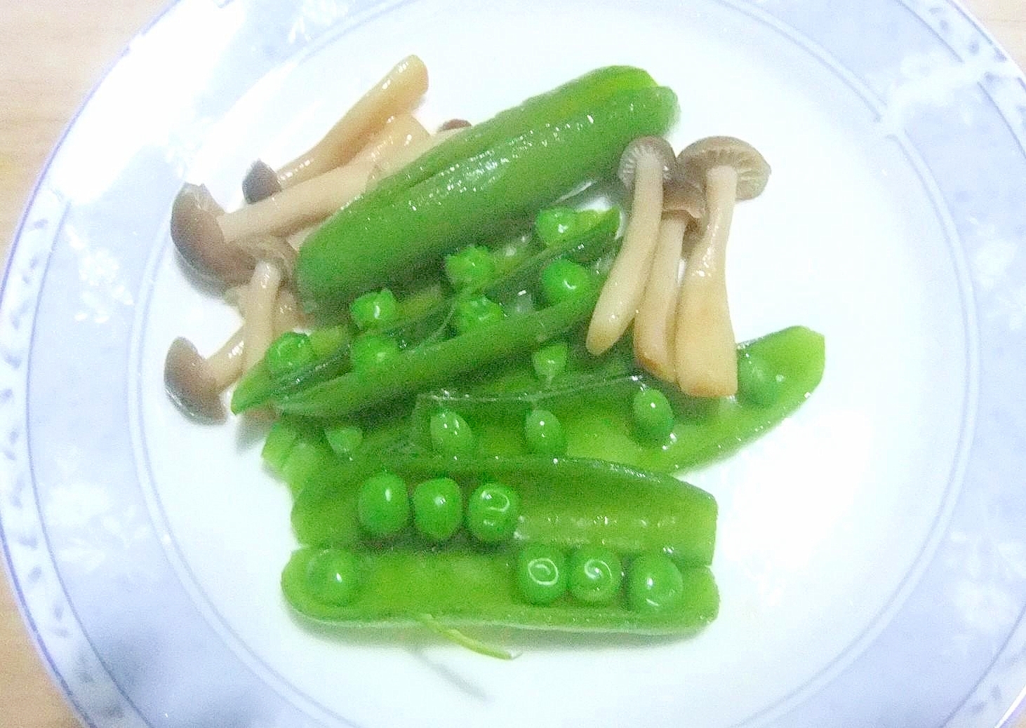 ちょっと春の味スナップエンドウ