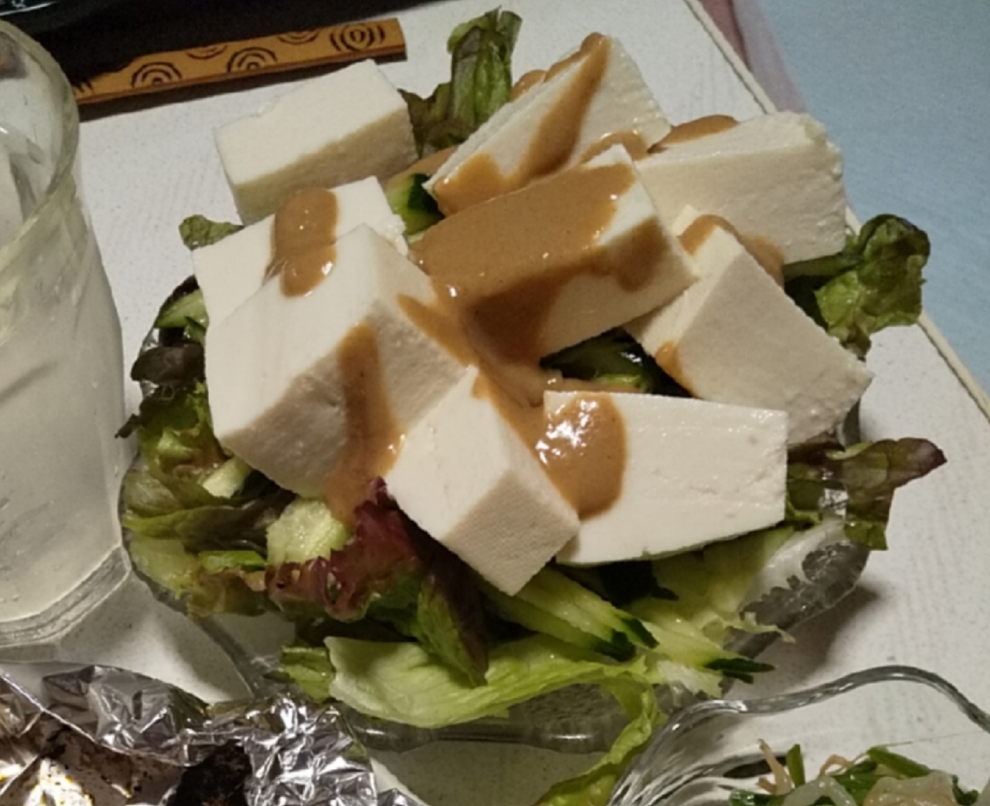 ごまドレッシングの豆腐サラダ