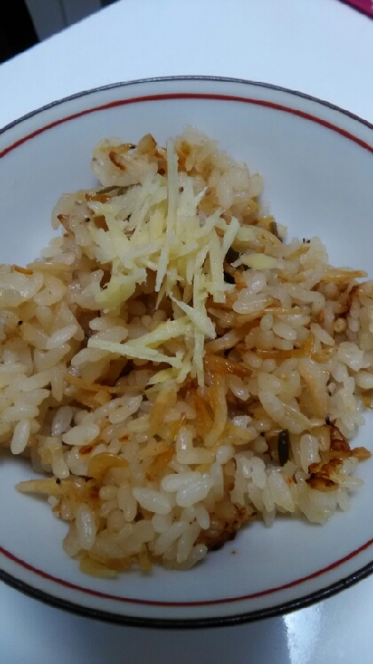 風味が最高♪桜えびの炊き込みご飯