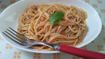 梨ボーさん こんにちは♪
今日のお昼ご飯に作りました☆生クリームを少し入れるだけでも、トマトクリームパスタみたいで美味しかったです*^^*子供たちも大満足♪