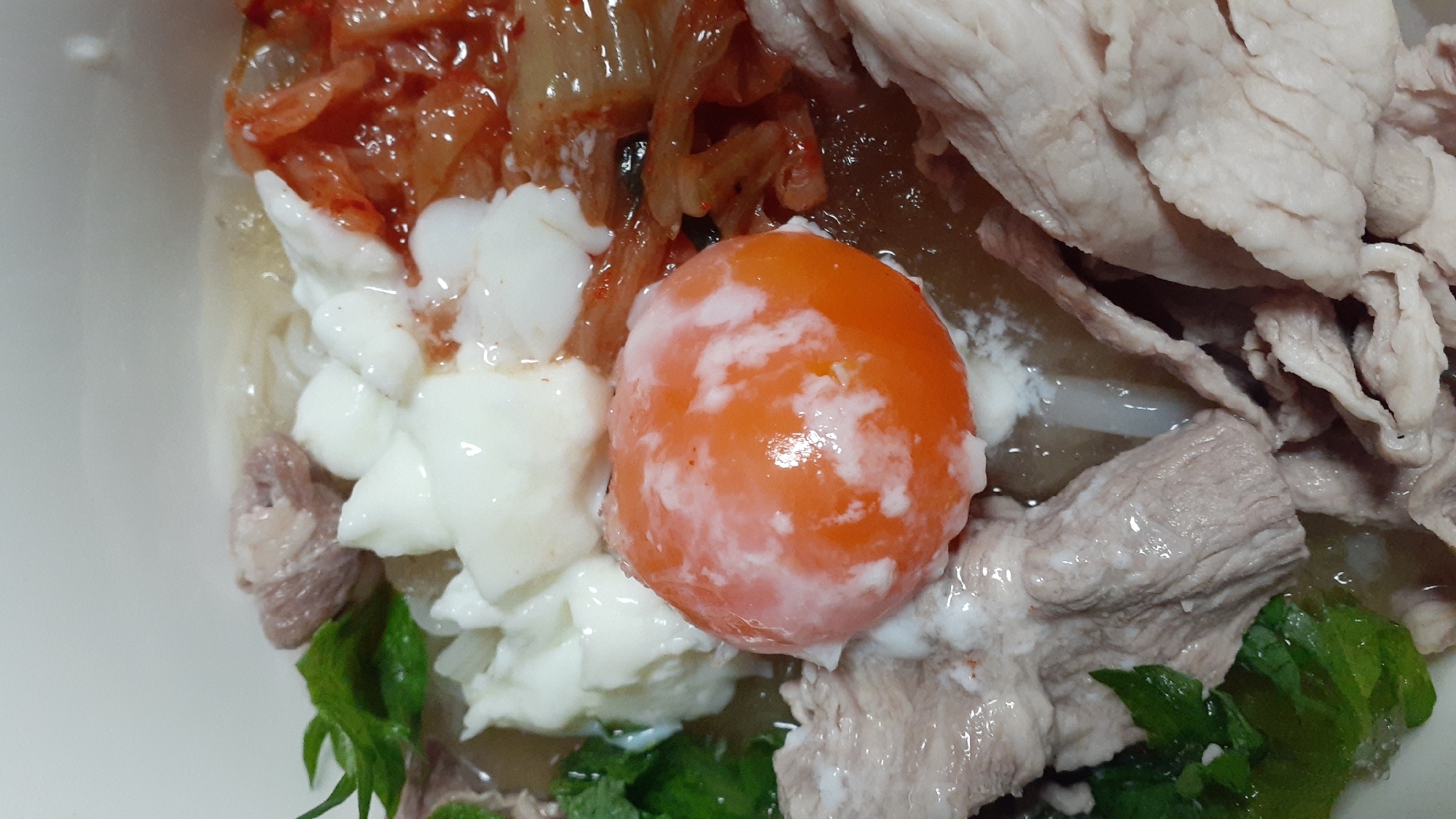 豚しゃぶ大葉素麺 温玉乗せ