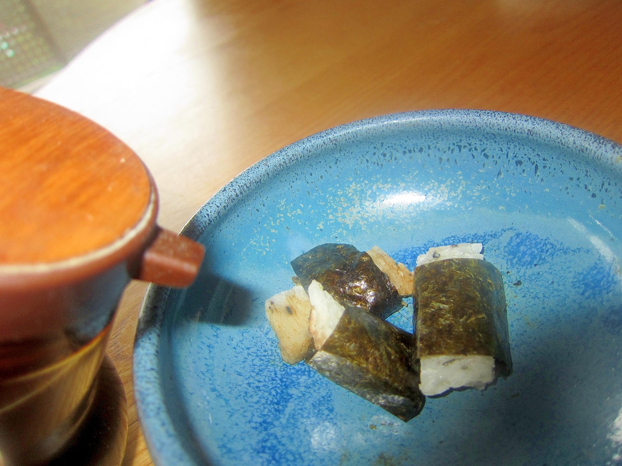 海苔でくるんだ醤油餅