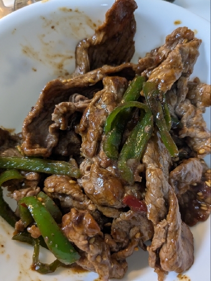 牛肉ピーマンピリ辛炒め