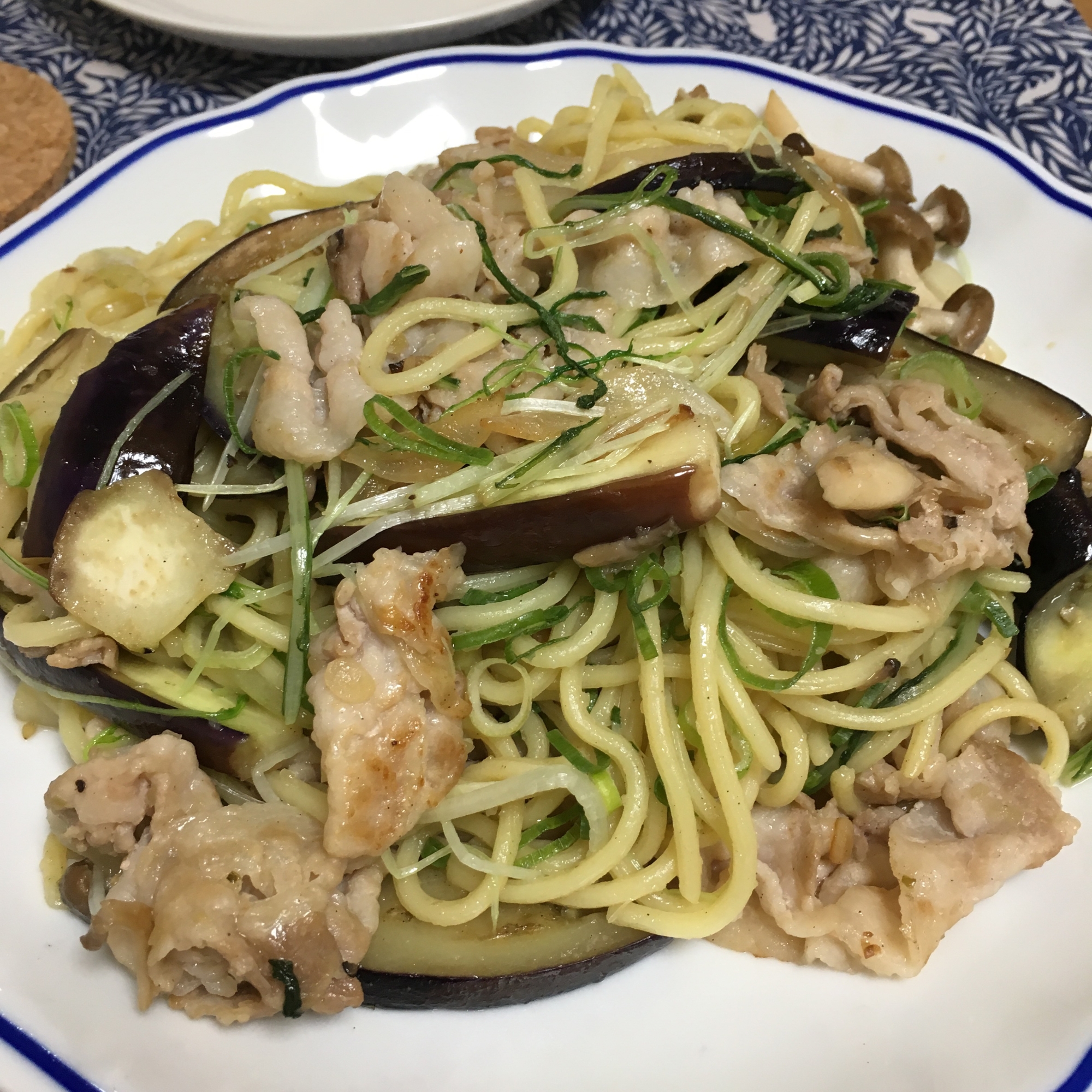 なすと豚肉の塩だれ焼きそば