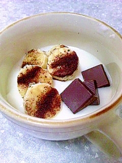 バナナと板チョコのヨーグルト