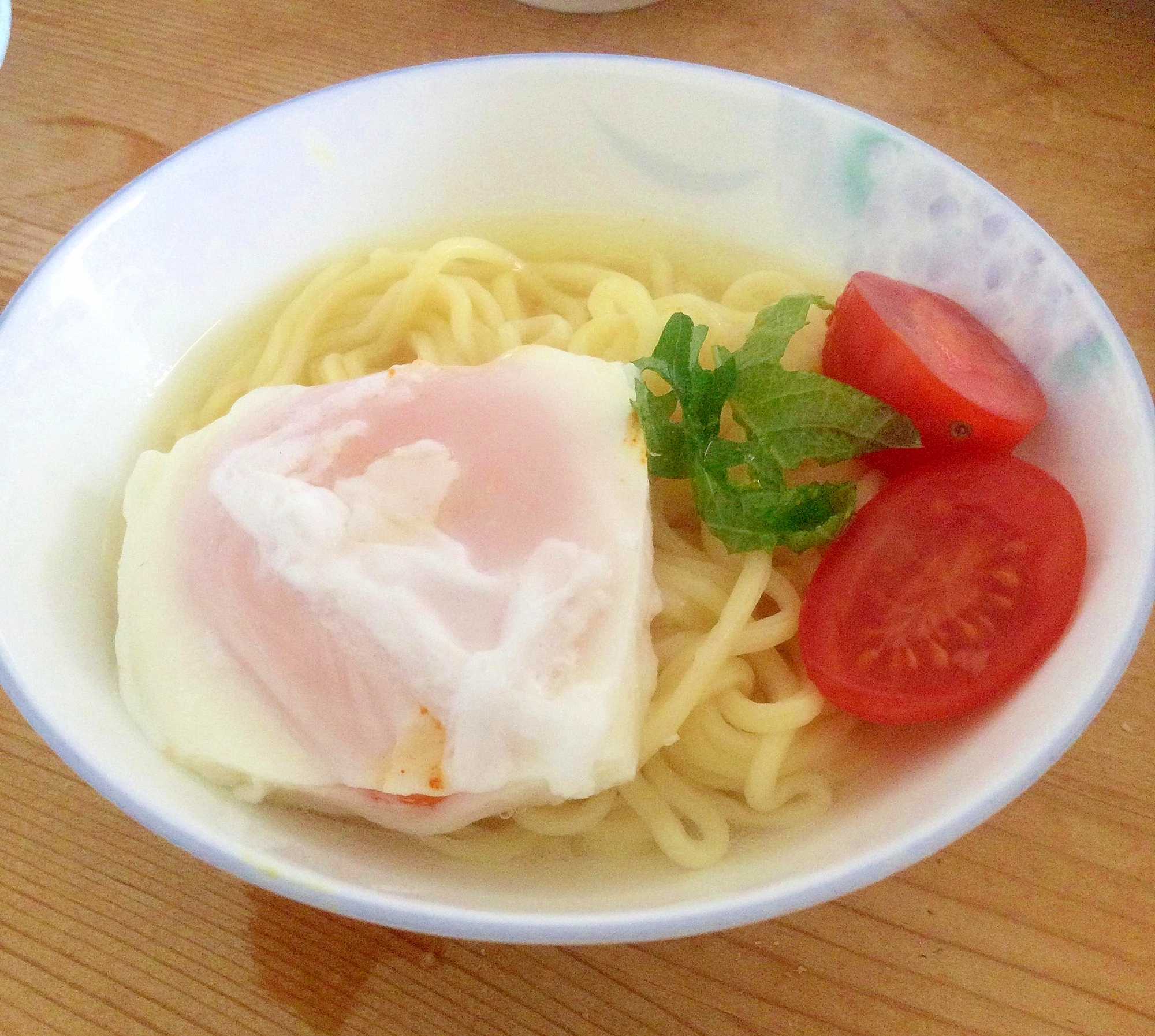 たまごミニトマト大葉ラーメン♪
