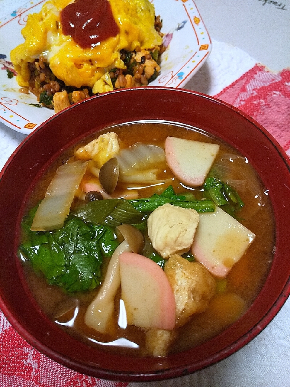 麺なしでも美味しい♪味噌煮込みうどんの具でお味噌汁