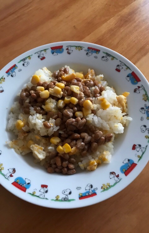 コーンと油揚げの納豆チャーハン