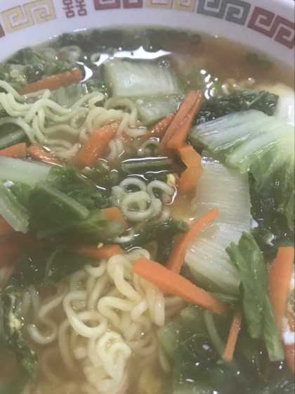 白菜と卵のラーメン