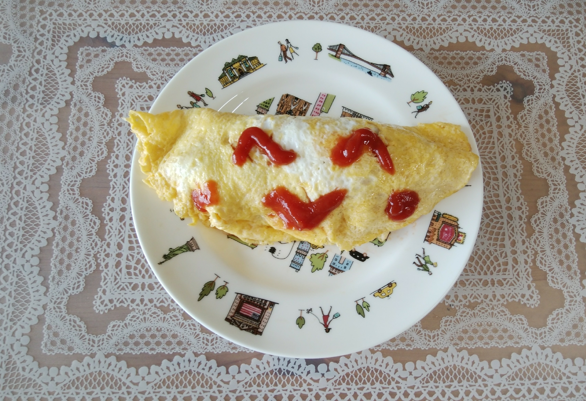 子供が喜ぶ♪鶏胸肉と玉ねぎのオムライス