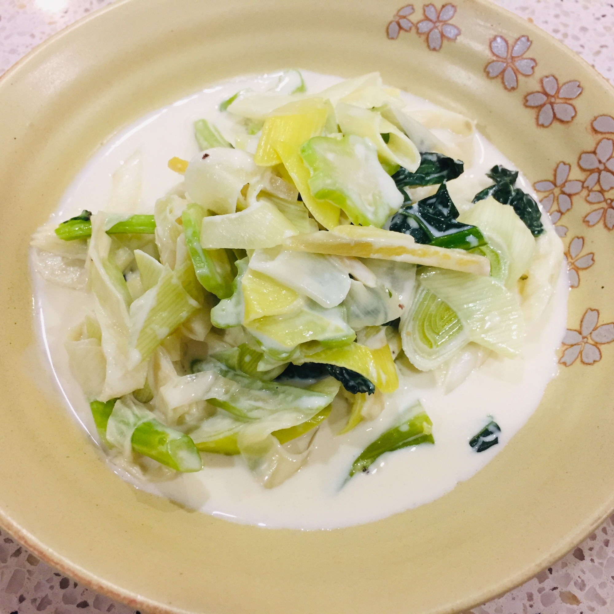 ブロッコリーの茎とリーキの中華風クリーム煮 レシピ 作り方 By Masya0928 楽天レシピ