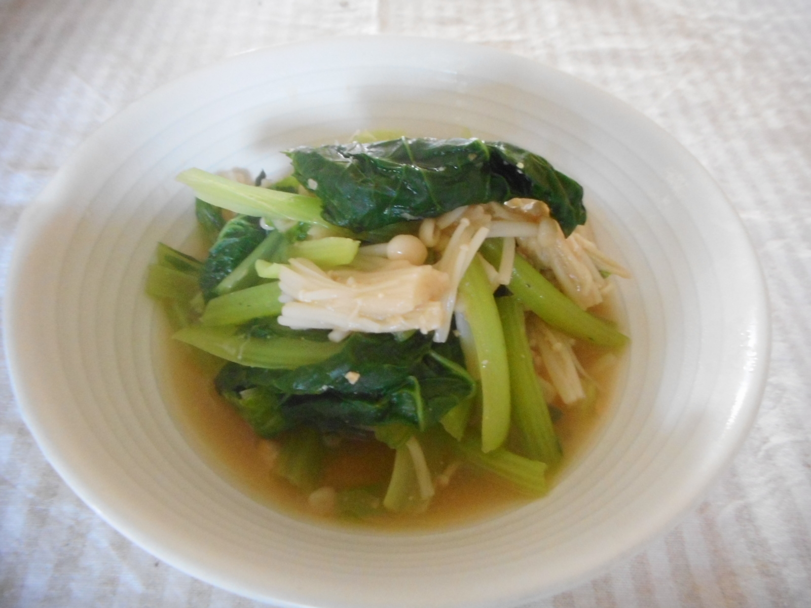 小松菜とエノキのゆずコショウ味噌炒め