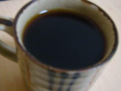 黒蜜たっぷり～この黒さから一目瞭然ね(笑)このカップ、ちょっとぷ～みぃちゃんのカップに似てるでしょ。うちも二つオソロで持ってるよ♡今度夫にも作ってあげよ～っと❤