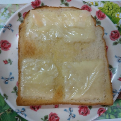 おはようございます
朝食でつくりました
チーズでカルシウム補給になり
オリーブオイルで健康的
美味しかったです
朝食はパンなので嬉しいレシピです
(*^-^*)