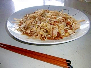 安上がりなのにおいしい 豚肉もやし炒め レシピ 作り方 By 秋葉家 楽天レシピ 安上がりなのにおいしい 豚肉もやし炒め レシピ 作り方 By 秋葉家 楽天レシピ