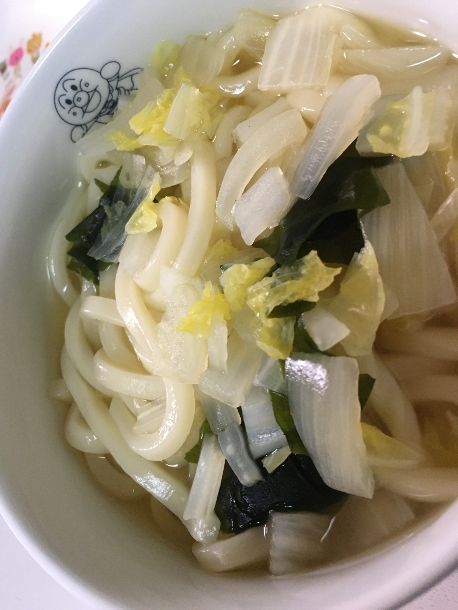 幼児食　わかめと白菜のうどん