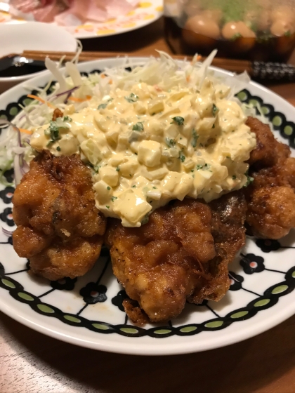 大きめにカットしてタルタルのゴロゴロ感がより出るように調整しました！
鶏肉の甘酢と凄く合って美味しかったです！！