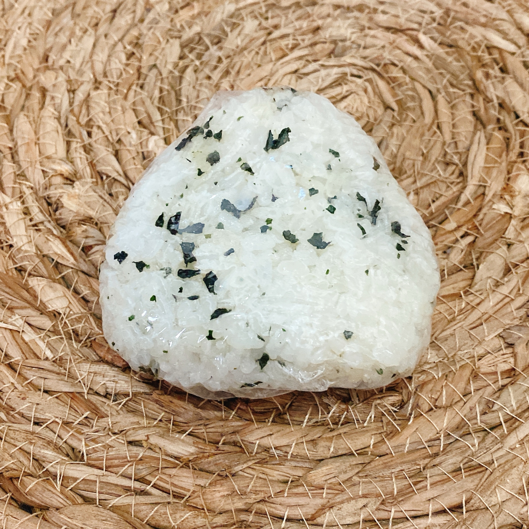 ♦ポテサラと唐揚げのわかめおにぎり♦