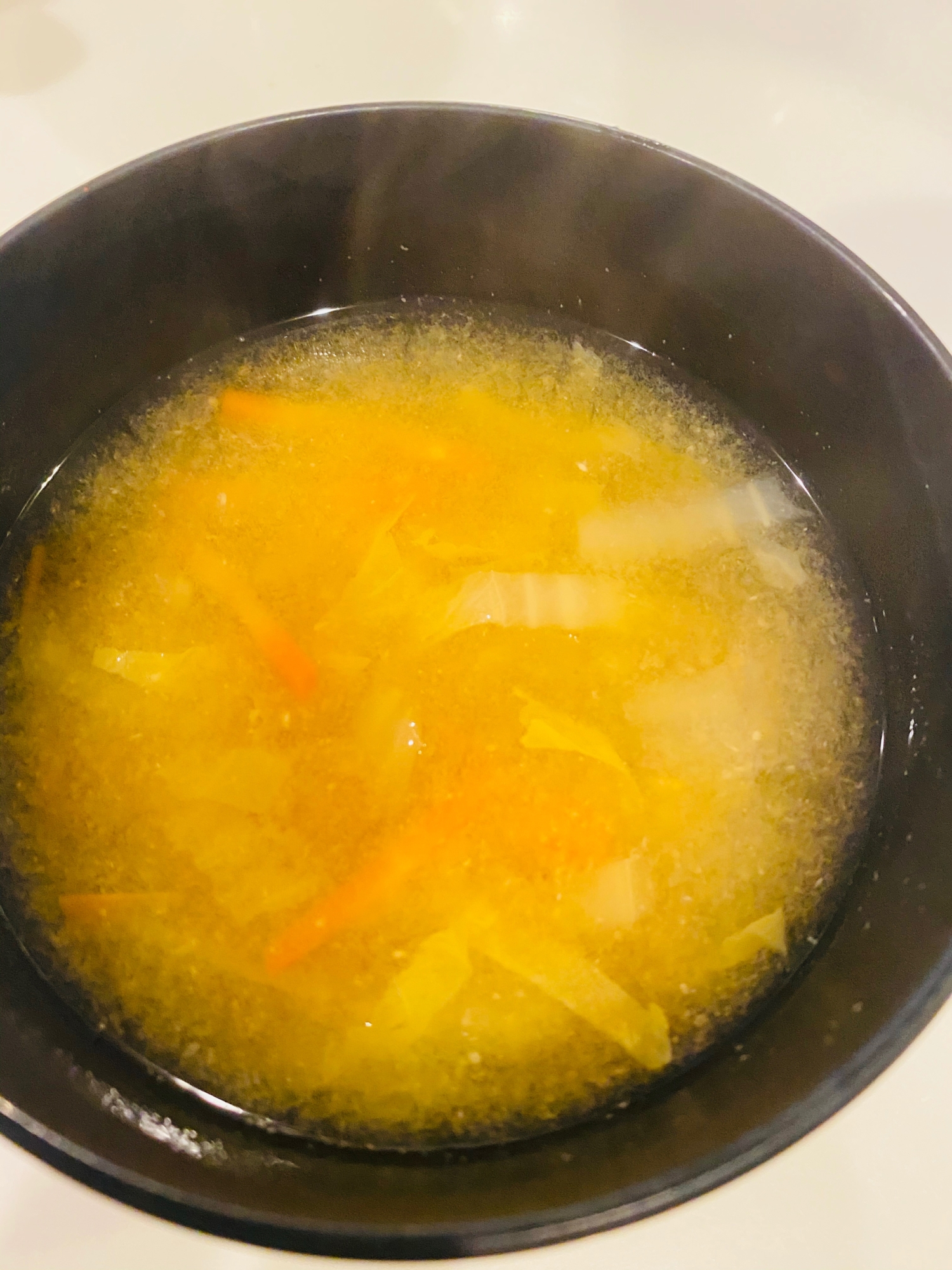 白菜とにんじんのお味噌汁