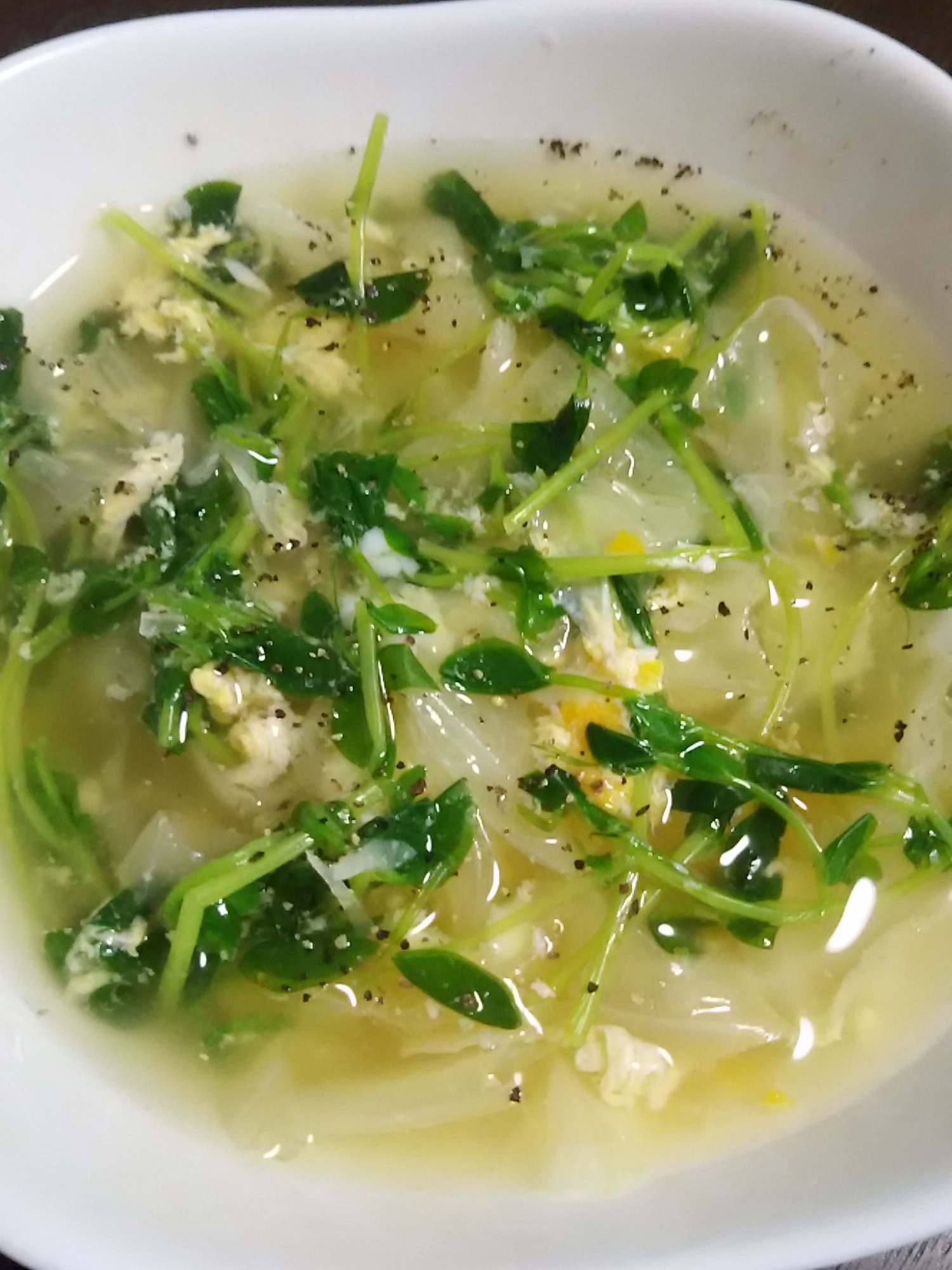 キャベツと豆苗の卵スープ(^^)