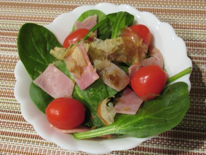 簡単酢とポン酢で野菜のハムサラダ