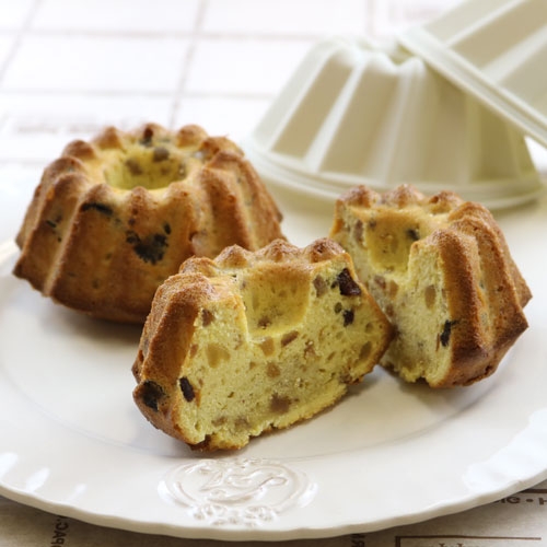 フルーツたっぷり クグロフケーキ レシピ 作り方 By 楽天出店店舗 マルサンパントリー 楽天レシピ