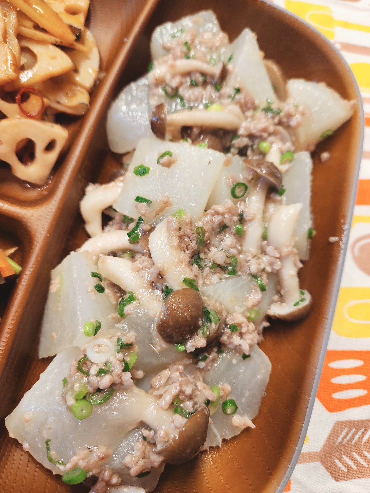 【おかず】大根としめじの生姜炒め