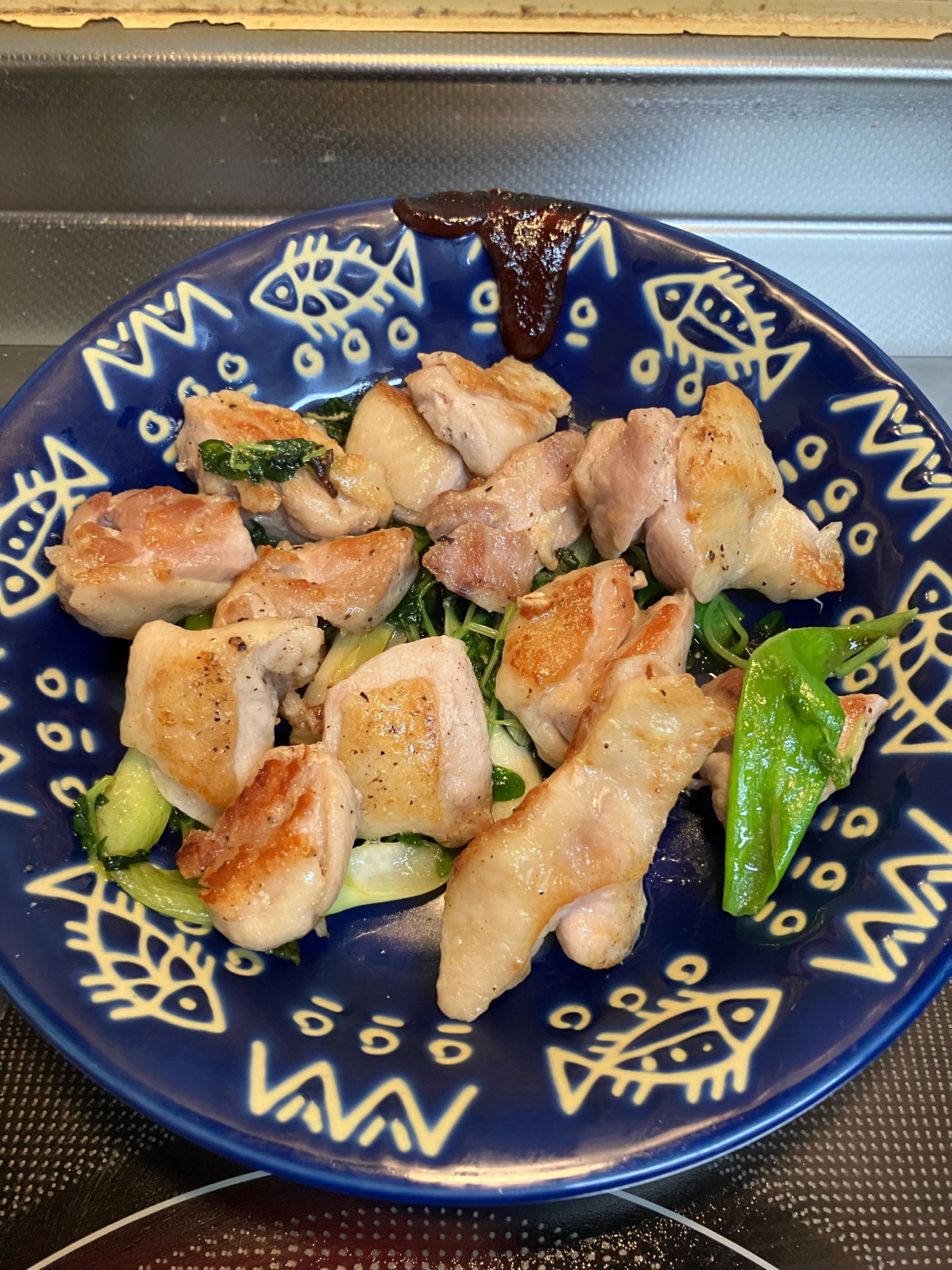 鶏肉と長ネギと豆苗の塩炒め^_^