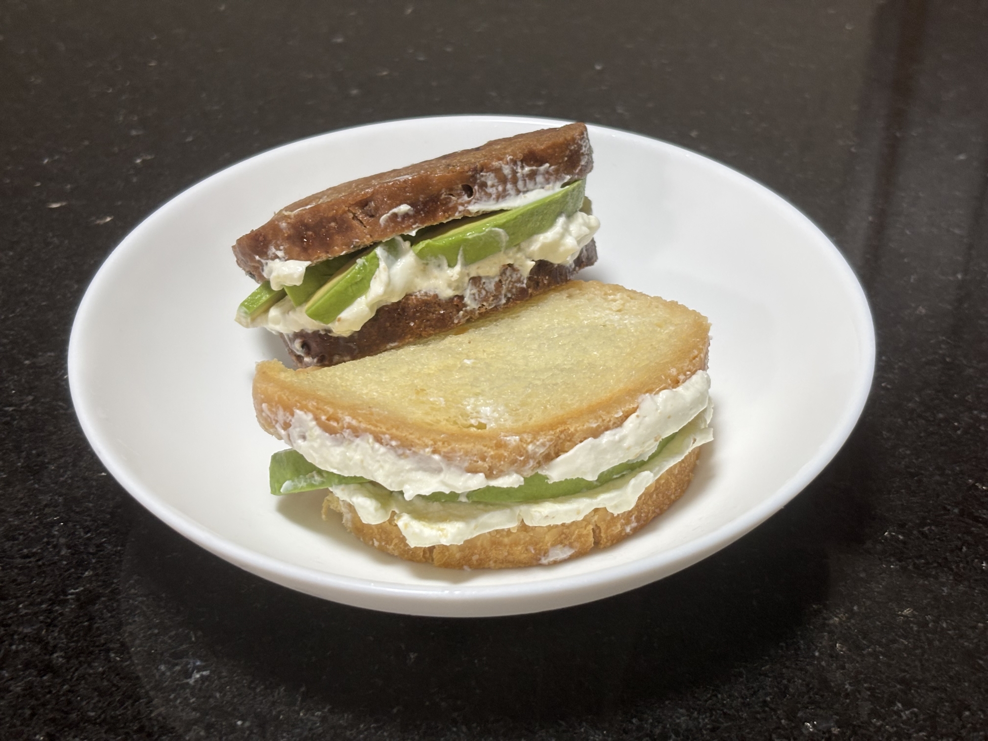 ラスク&ヨーグルトでケーキ気分