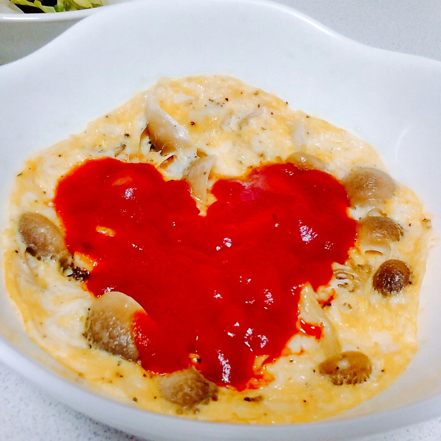 レンジできのこチーズオムレツ