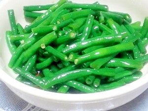 オリーブめんつゆde茹で三尺ささげ レシピ・作り方 by カナシュンばー