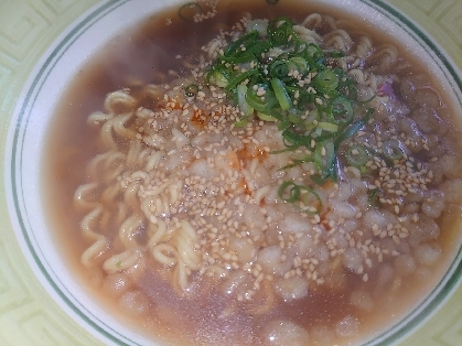 ラー油煮込みラーメン