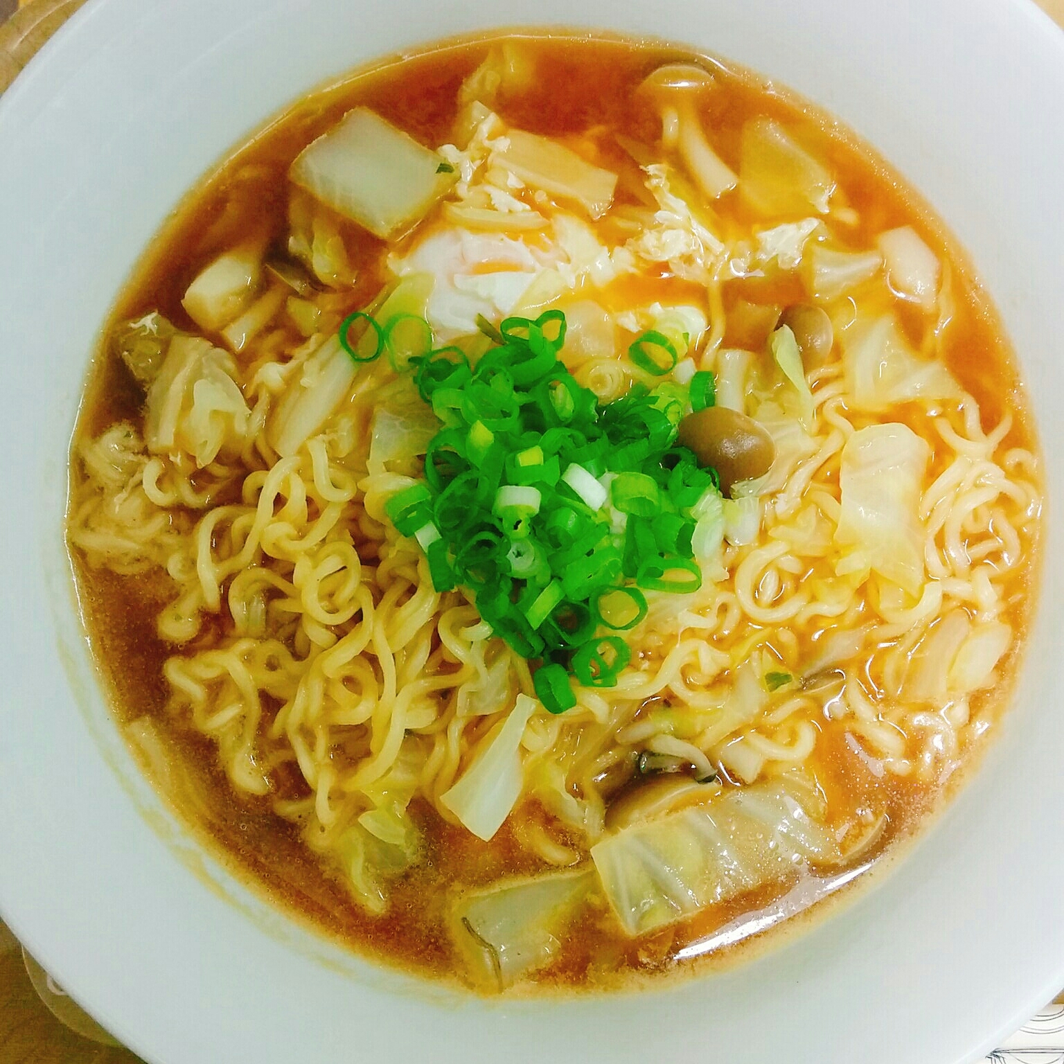 簡単☆キャベツとしめじの味噌ラーメン