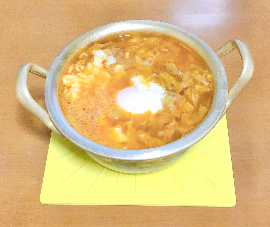 簡単⭐温泉卵のせ辛ラーメン