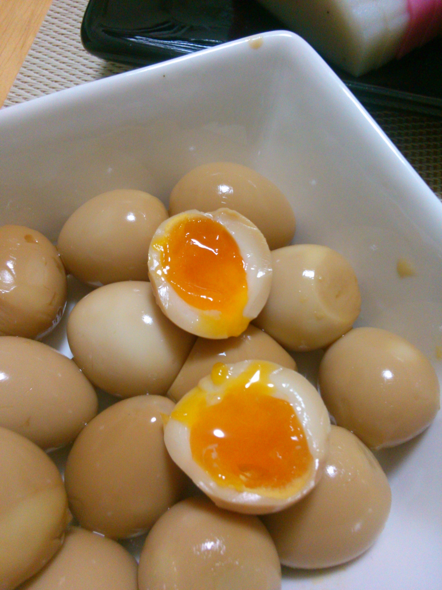 うずらの半熟味付け卵