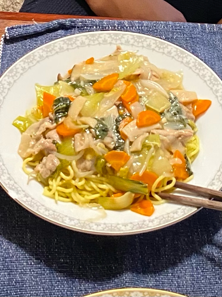 残り物の八宝菜で！あんかけ焼きそば