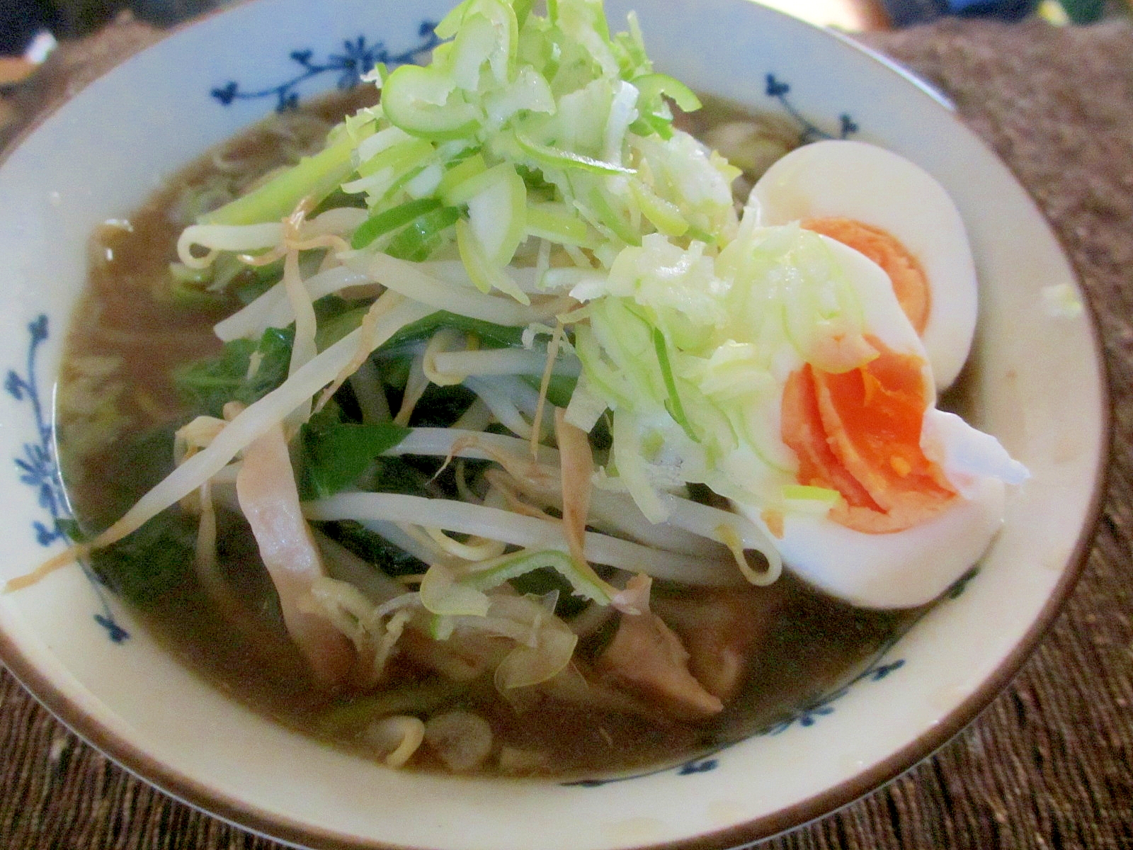 半分しらたき野菜のあんかけラーメン