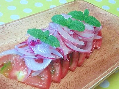 オニオンマリネ＆トマトのサラダ
